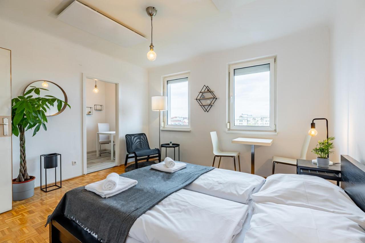New With A View - Modern Studio Vienna Luaran gambar